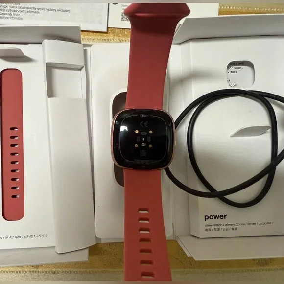 Fitbit Versa 4 Fitness Smartwatch - Picture 5 of 5